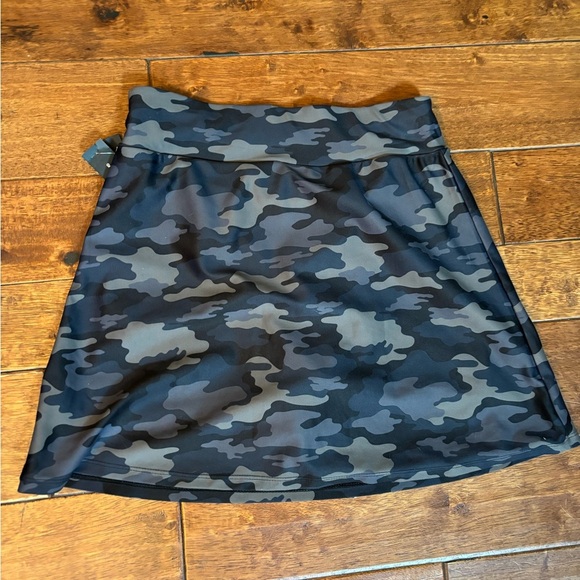 Runway athletic girls Camouflage Skort sz LG 12/14 NWT - Picture 5 of 5